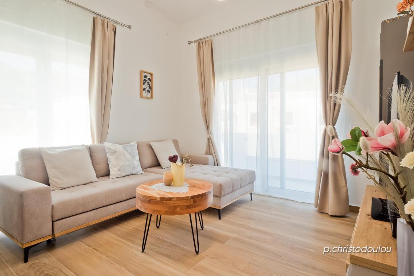 Giannis Apartments เดียฟานี ภายนอก รูปภาพ