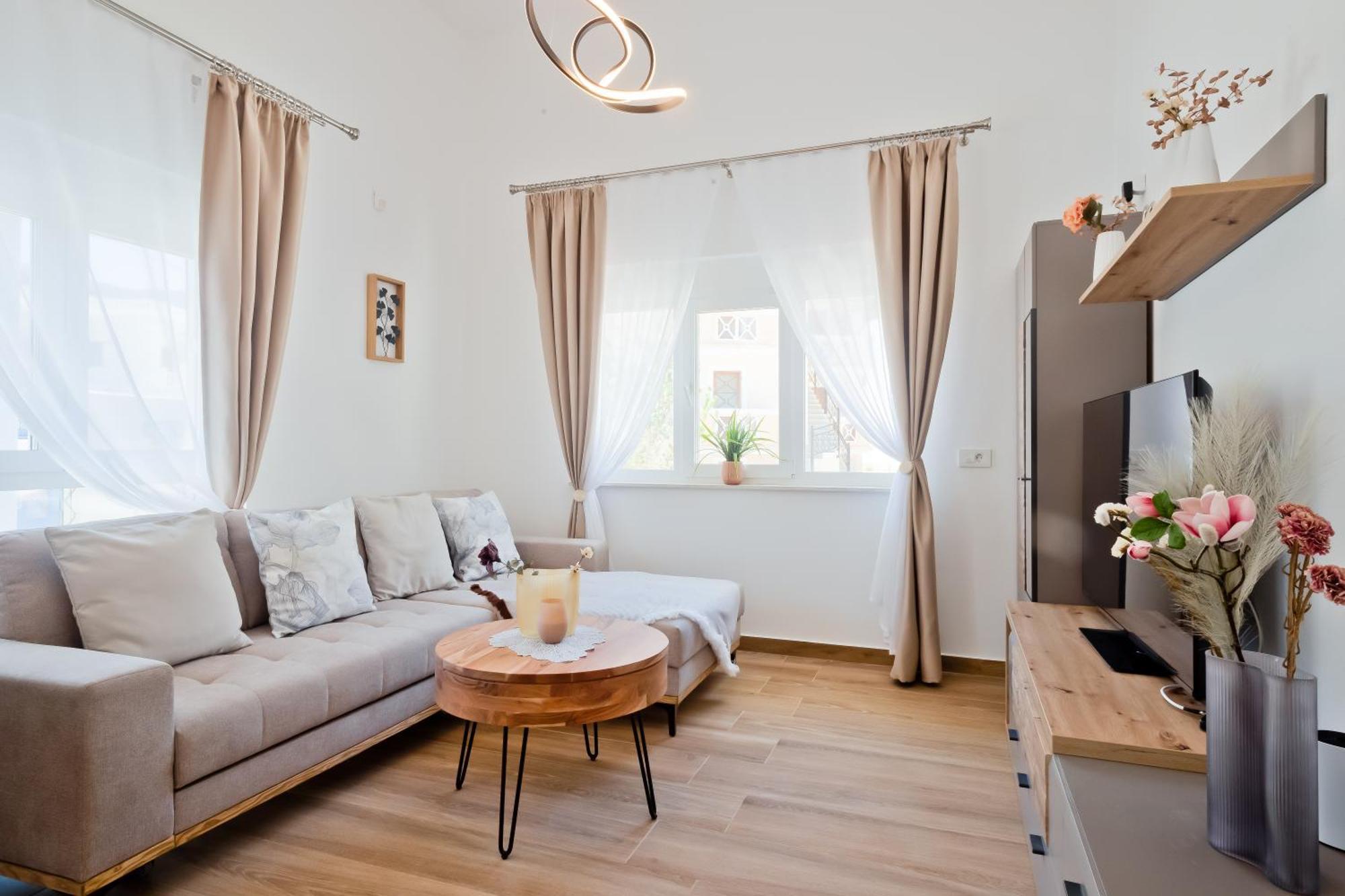 Giannis Apartments เดียฟานี ภายนอก รูปภาพ