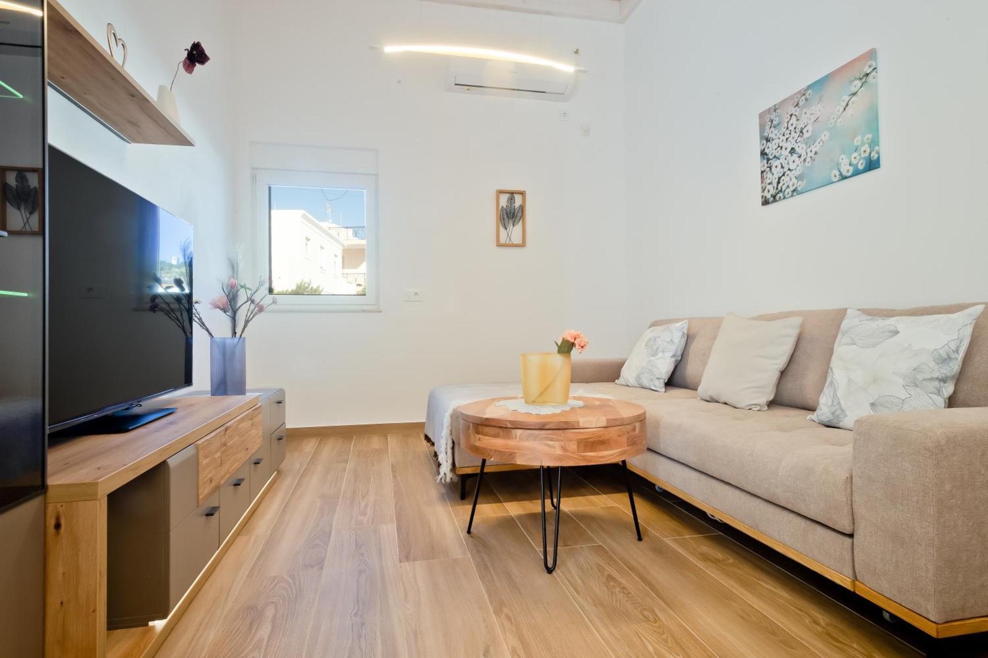 Giannis Apartments เดียฟานี ภายนอก รูปภาพ