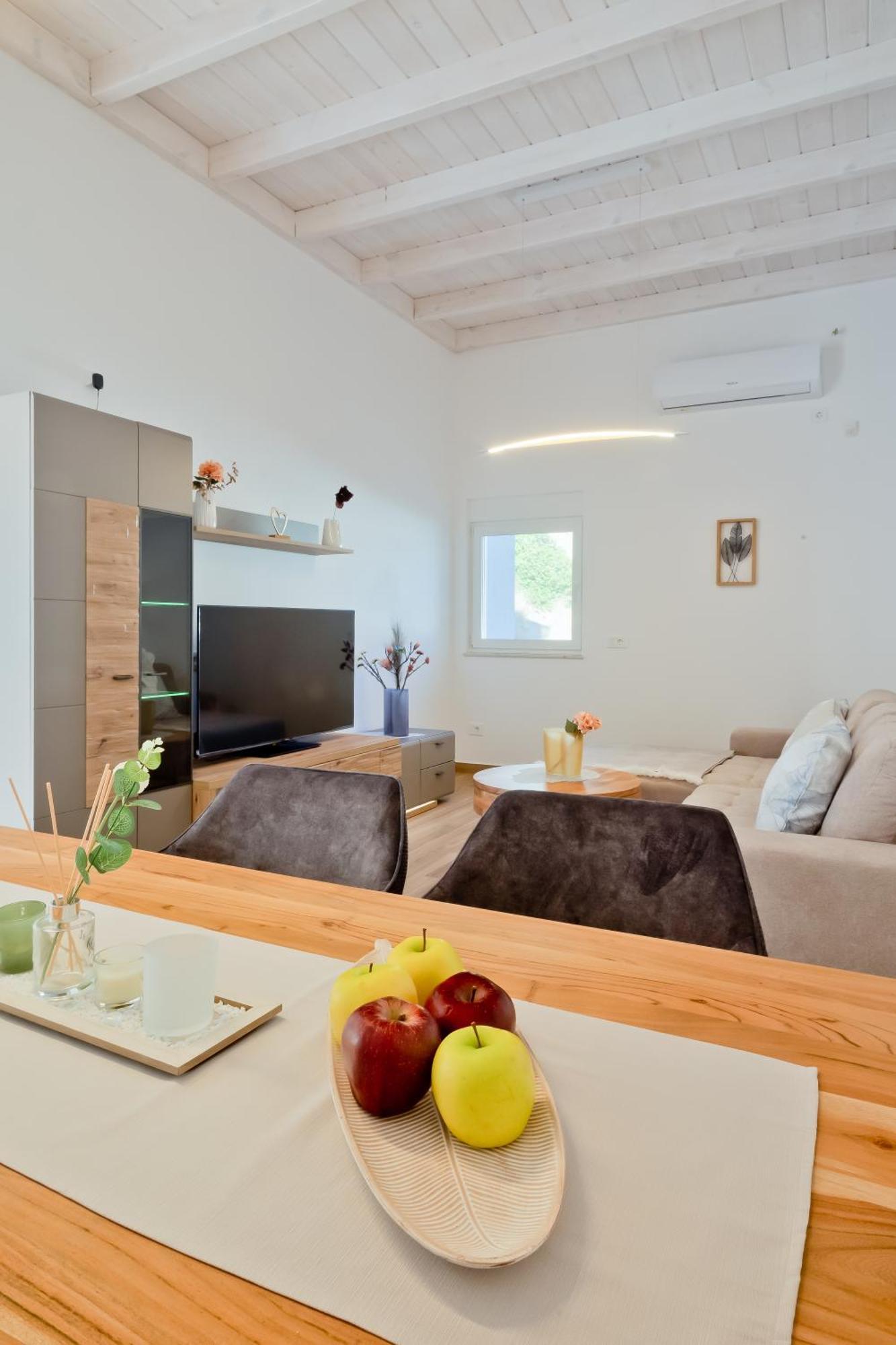 Giannis Apartments เดียฟานี ภายนอก รูปภาพ